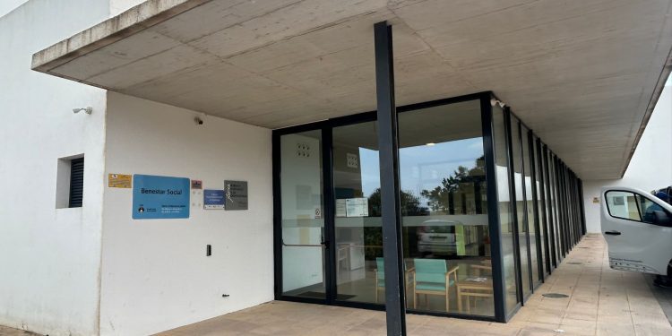 Durante estos tres días, el equipo consular atenderá a la población colombiana en el Centro de Día de Formentera.