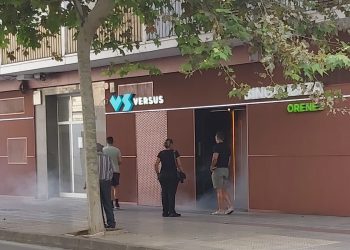 Humo saliendo del local esta mañana de viernes.