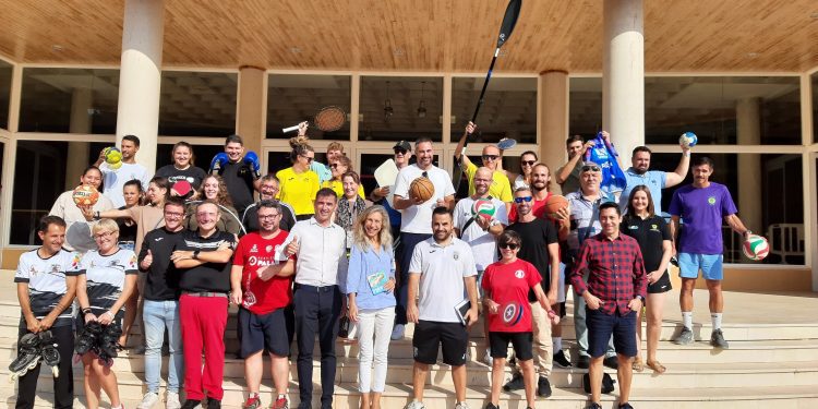 Presentación de la feria. Foto: Ayuntamiento de Santa Eulària