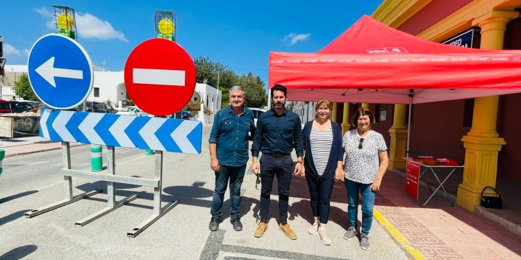 Miembros del PSOE, en Sant Rafel. Foto: PSOE de Sant Antoni