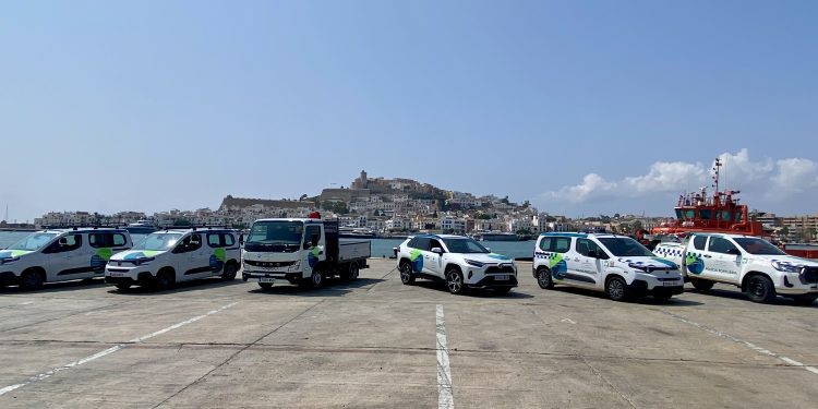 Algunos de los nuevos vehículos. Foto: APB