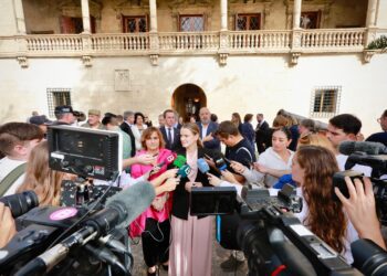 Prohens, hoy, tras el minuto de silencio por las víctimas de la DANA en Valencia y Albacete.