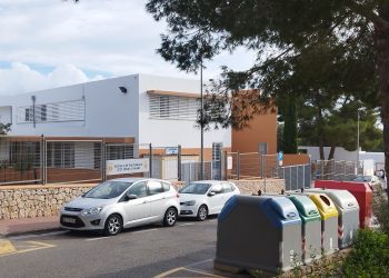 Colegio Vènda de Arabí, donde se han detectado algunos de los casos entre escolares. Foto: NouDiari.es