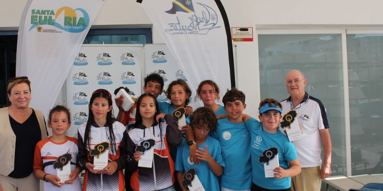 Foto de grupo de los regatistas