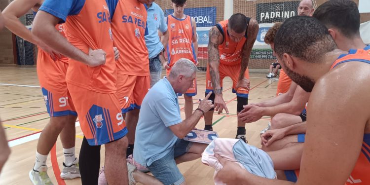 Ímagen del encuentro disputado frente al CB Roser.