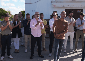 Las autoidades presentes en la puesta de largo del evento. FOTO: Jara Estudio.