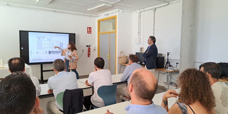 Presentación del proyecto de ampliación del IES Marc Ferrer. Foto: Govern balear