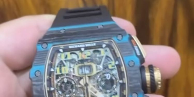 Imagen del reloj robado compartida por el empresario robado en Instagram.