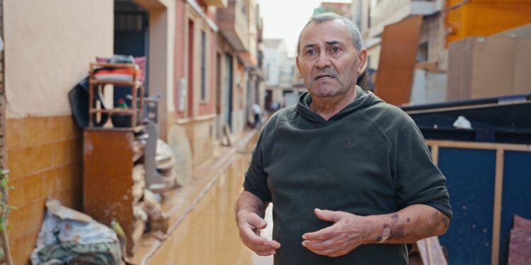 Juan Rosaleny, uno de los testimonios de @lesveusdeladana que ha emocionado con sus contundentes y sinceras palabras sobre el valor de la juventud. Copyright @lesveusdeladana cedida a Noudiari