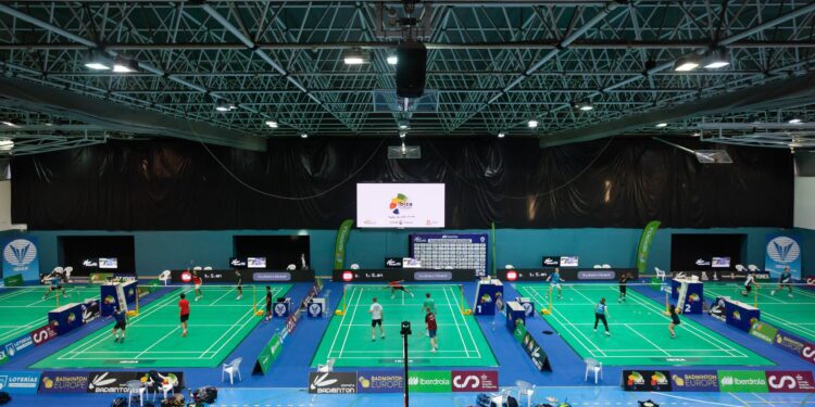 El Polideportivo de Sa Blancadona acoge desde hoy en Campeonato Junior de Bádminton 2024.