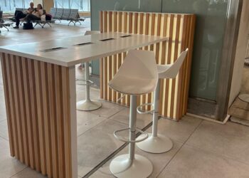 Una de las zonas de trabajo de la terminal de Ibiza que han sido renovadas.