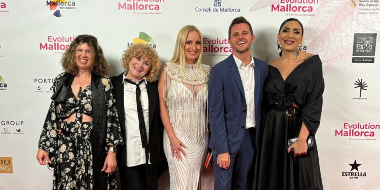 Natalia Goyena, Gladys Deris, Emma Torres, Luis Calero y Delphina Bianco.