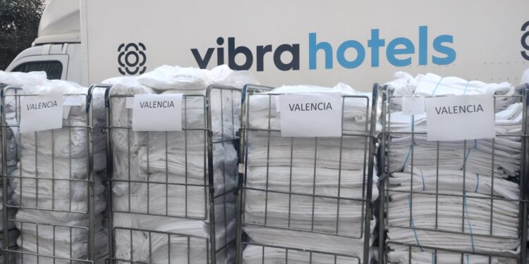 Ropa de cama de Vibra Hotels destinada a los afectados por la DANA de Valencia.
