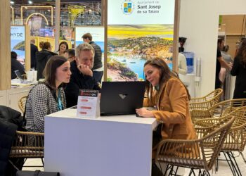 Reunió a la WTM de Londres. Foto: Ajuntament de Sant Josep