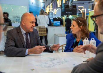 Marí durante uno de los encuentros de la primera jornada de la feria. Foto: Consell de Ibiza
