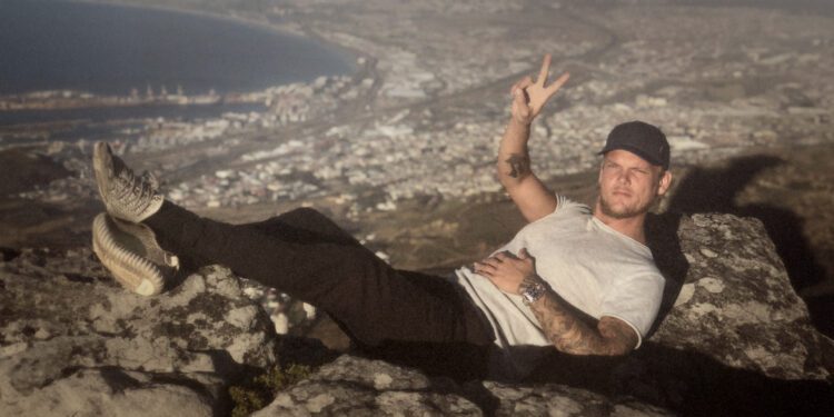Avicii, en un fotograma del documental que se estrena en Netflix. Credit: Candamo Film / Avicii Music AB)
