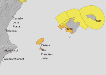 Previsión de Aemet para el martes en las Piiüses, con aviso naranja por precipitaciones.
