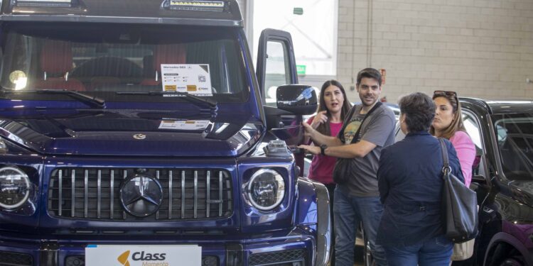 Uno de los vehículos expuestos. Fotos: Consell de Ibiza