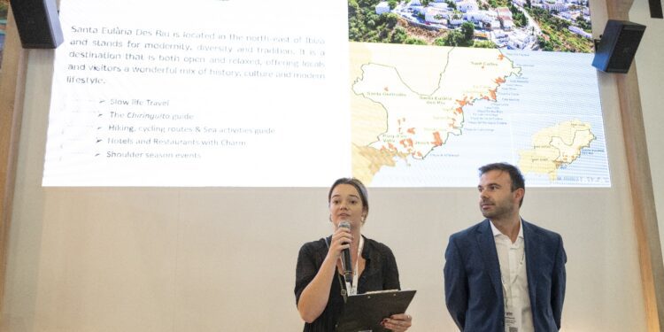 Presentación de Santa Eulària en la feria. Foto: Ayuntamiento de Santa Eulària