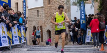 Una edición anterior de la Pujada a la Catedral de Ibiza. Imagen Dani Becerra.