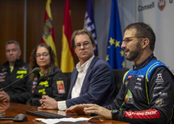 Presentación de los pilotos. Fotos: Consell de Ibiza