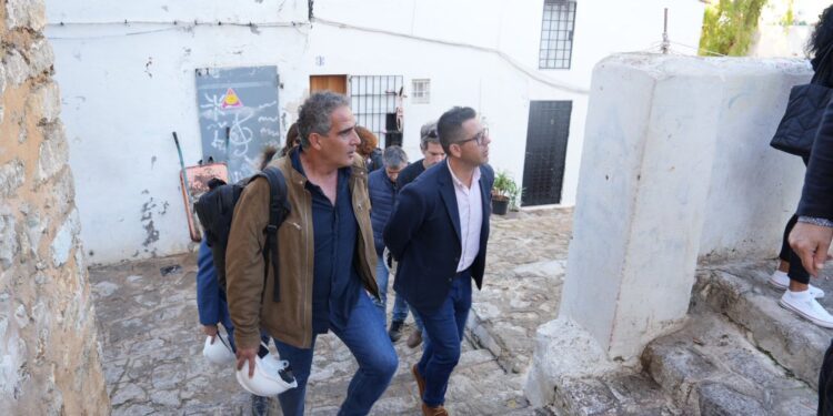 Imagen de la visita a las obras.