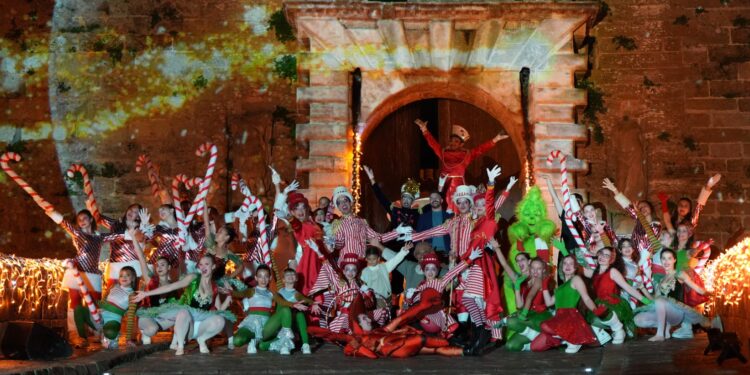 Una imagen de espectáculo inaugural de la Navidad en Vila de este año. Ayuntamiento de Ibiza.