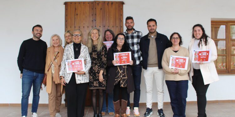 Las personas ganadoras de los premios.