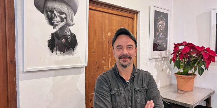 Raúl Moya, en una imagen de la exposición en Can Jordi compartida por Sant Josep és Música.