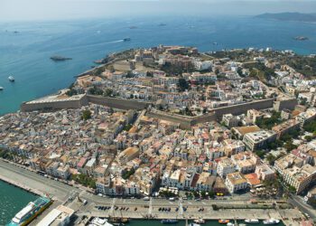 Vista aérea de Dalt Vila, la parte más antigua de Ibiza, declarada por la Unesco como patrimonio de la Humanidad.