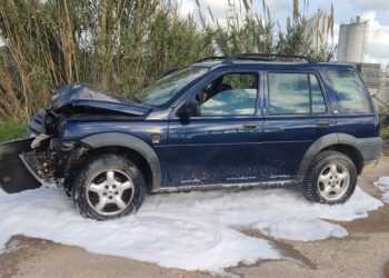 Una imagen del vehículo tras la intervención de Bombers d'Eivissa