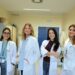 De izquierda a derecha, la doctora Alba Quesada Moreno, la doctora Belén Busso Álvarez, la doctora Marina Pino Martínez y la enfermera de la consulta de Reumatología, Cristina Carmona Casado.