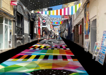 Proyección de cómo quedará el suelo pintado por Okuda en Sant Antoni,