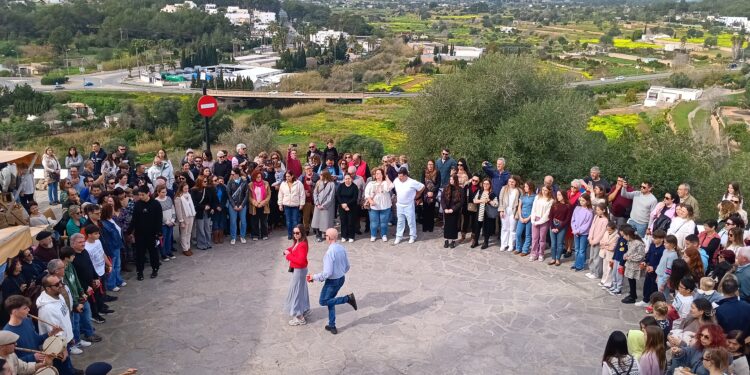 Ball pagès en la Fira Artesanal. Fotos Jaume Riera