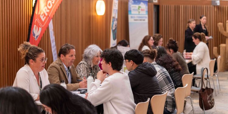 Entrevistas de trabajo en una edición anterior de la feria laboral.