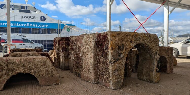 Restos del emisario submarino de Talamanca