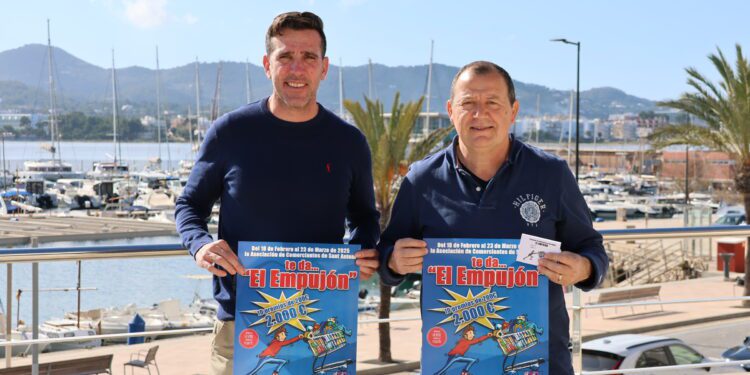 Miguel Tur y Joan Ribas, durante la presentación de la campaña, hoy.