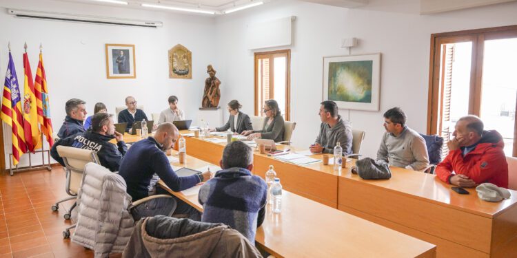 Reunión de la Taula Negociadora Mixta, hoy en el Consell de Formentera.