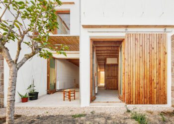 Un conjunto de viviendas VPO de Formentera. Life Reusing Posidonia