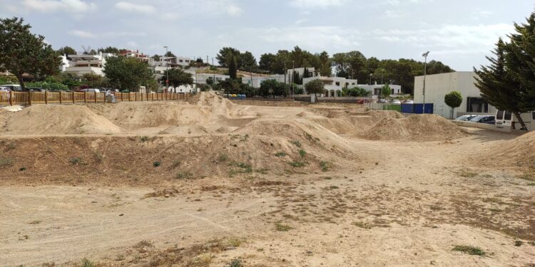 Solar de Puig d'en Valls en el que se ubicarán las nuevas VPO de Santa Eulària.