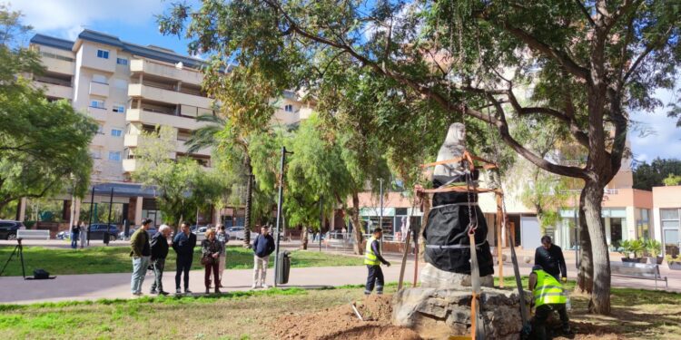 Nueva ubicación de la Dona Pagesa o monumento a la mujer payesa de Ibiza.
