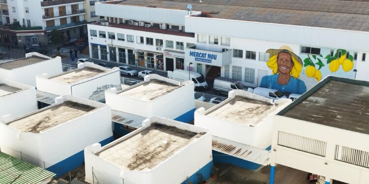 Vista de la sede actual del CEPA Pitiüses, en la antigua sede del Colegio Sa Bodega, que será el solar donde se construirán unas 157 viviendas de alquiler a precio limitado. Foto Noudiari
