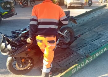 La motocicleta accidentada.