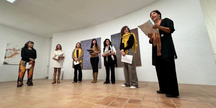 Las poetas Deporxades en un recital poético en el Espacio Micus el pasado noviembre. Foto Noudiari