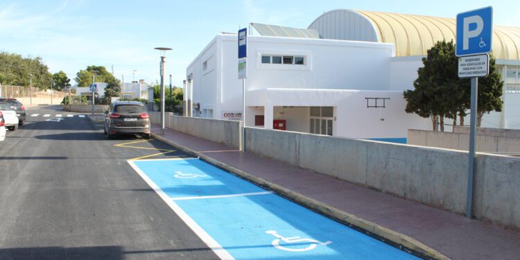 Una imagen de la zona deportiva de Santa Eulària donde se ubicará la futura piscina de 50 metros.