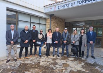 Un momento de la visita en la que han hecho el anuncio del cambio de ubicación de la Escola d'Art a sa Blanca Dona.