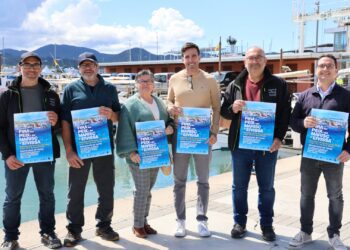 El evento se ha presentado esta mañana, junto al muelle de pescadores en el Passeig de la Mar,