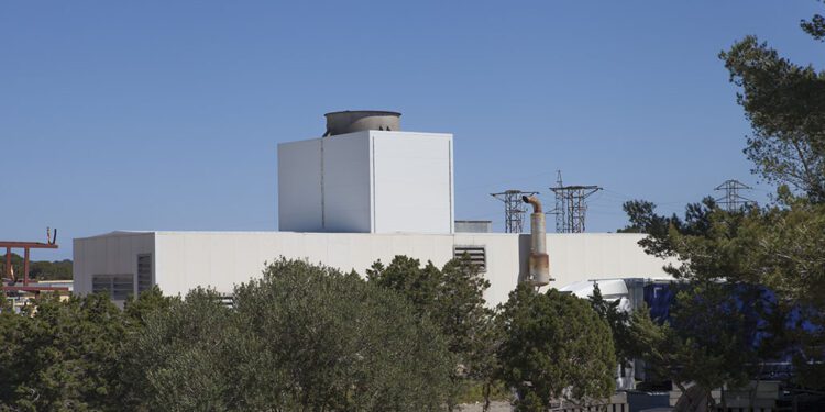 Imagen de la central. Fotos. Radioilla