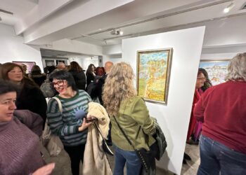 El público abarrotó Sa Nostra Sala. En la imagen, un cuadro de Romanie. Fotos Noudiari