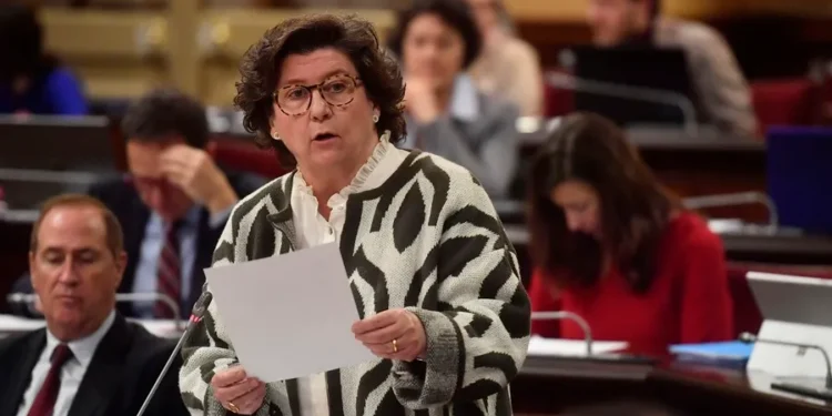 La consellera de Asuntos Sociales, Catalina Cirer. EFE